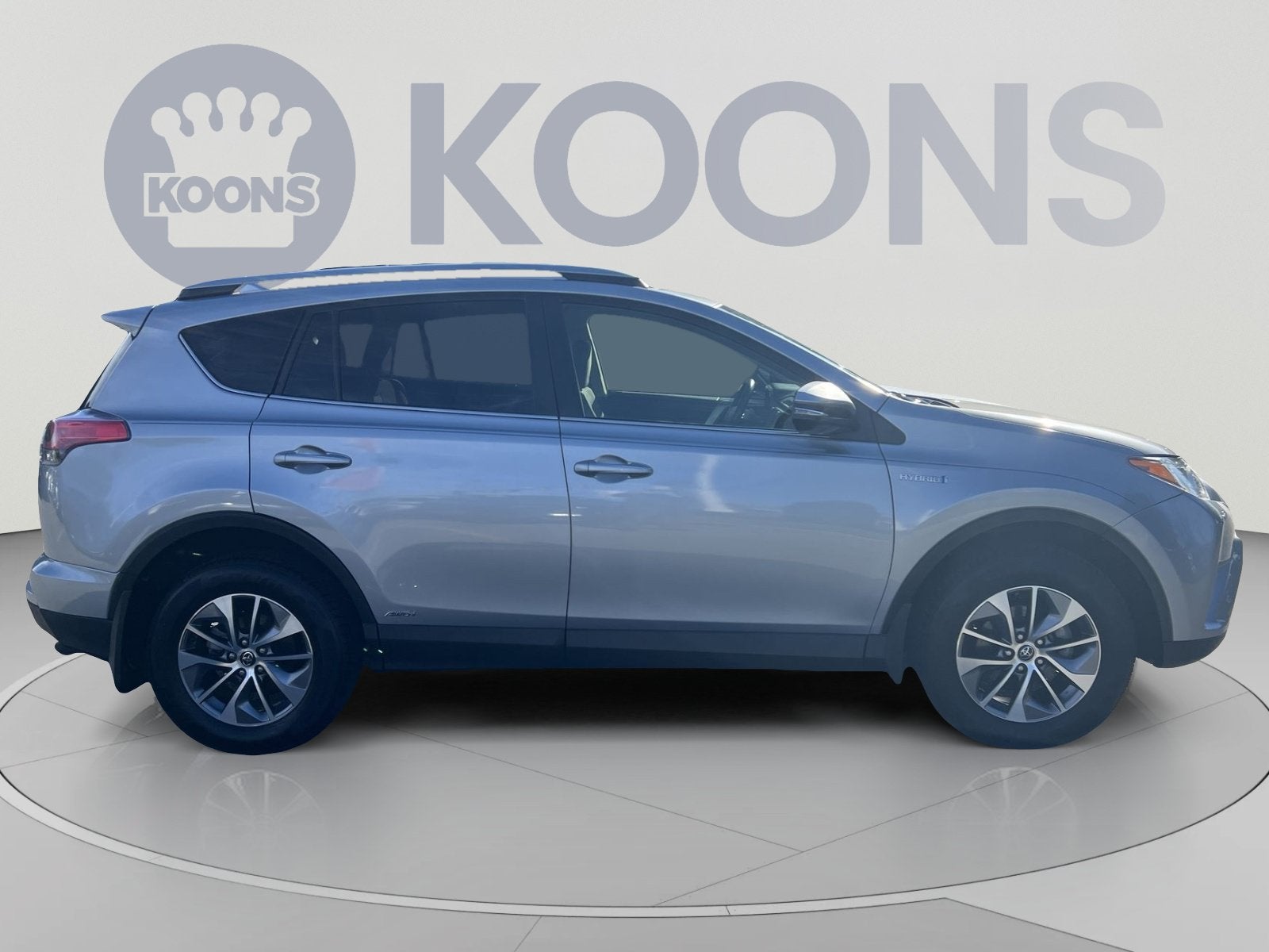 2017 Toyota RAV4 Hybrid XLE