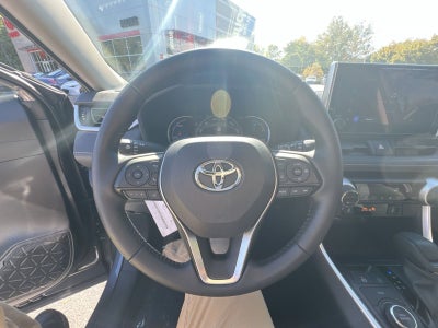 2025 Toyota RAV4 Hybrid XLE