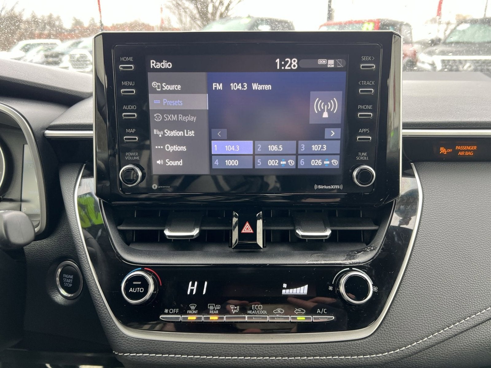 2020 Toyota Corolla Hatchback SE