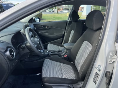 2023 Hyundai Kona SE