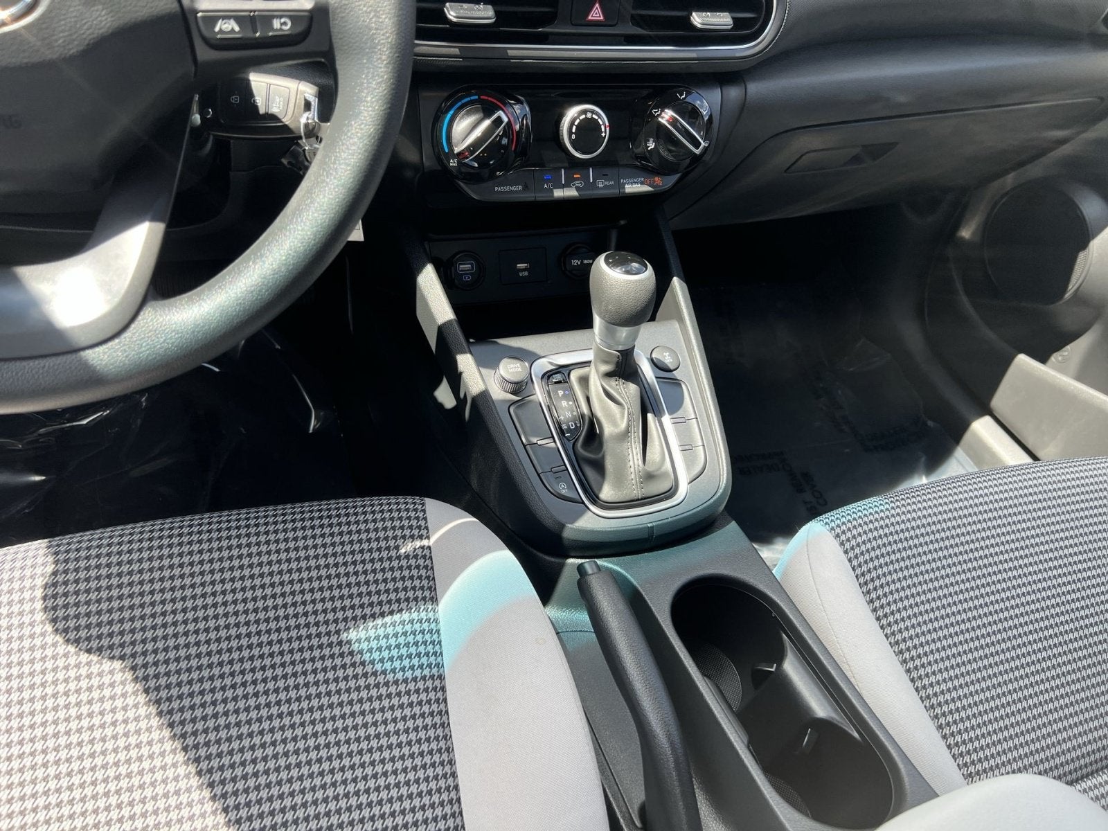 2023 Hyundai Kona SE