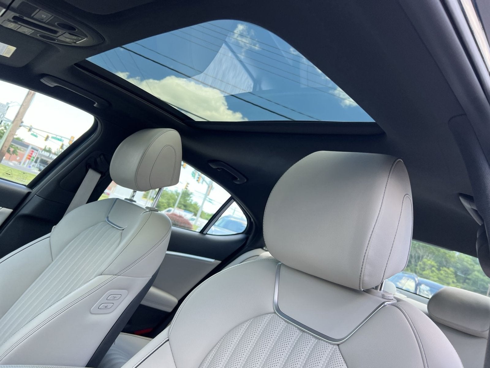 2023 Genesis G70 3.3T