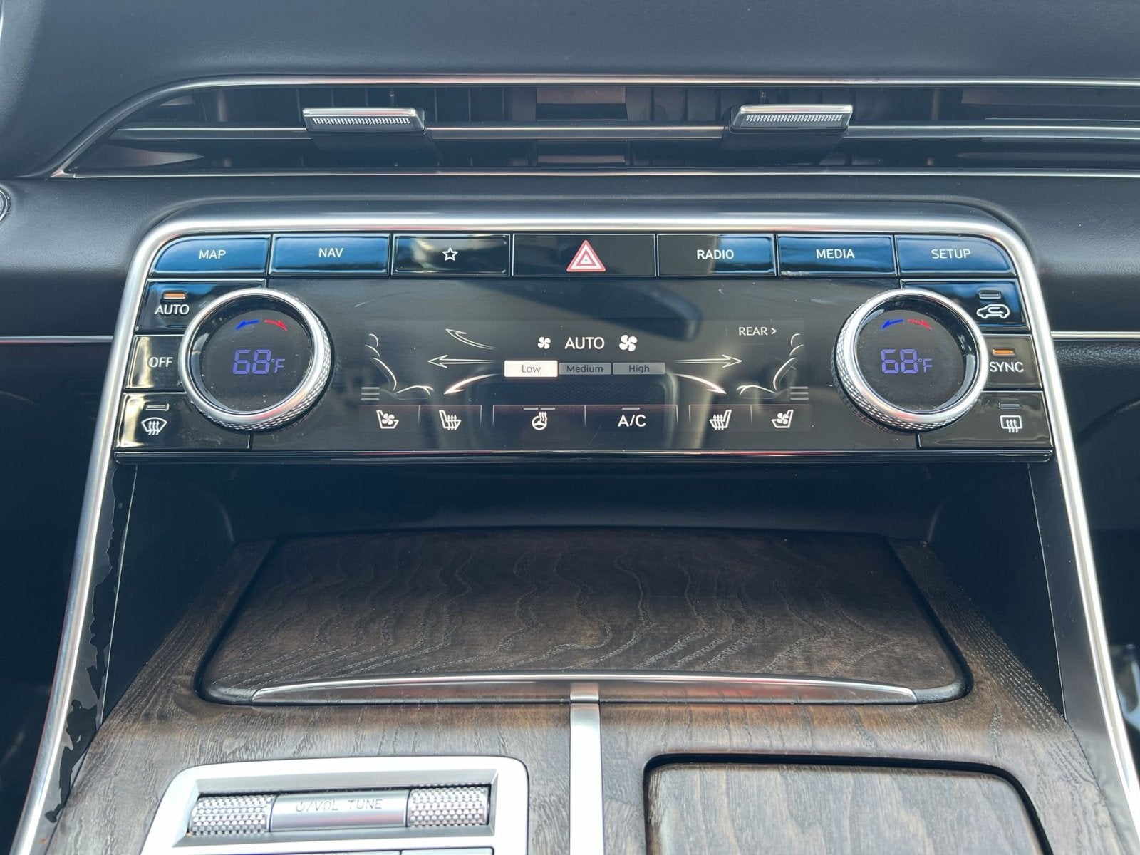 2022 Genesis GV80 2.5T