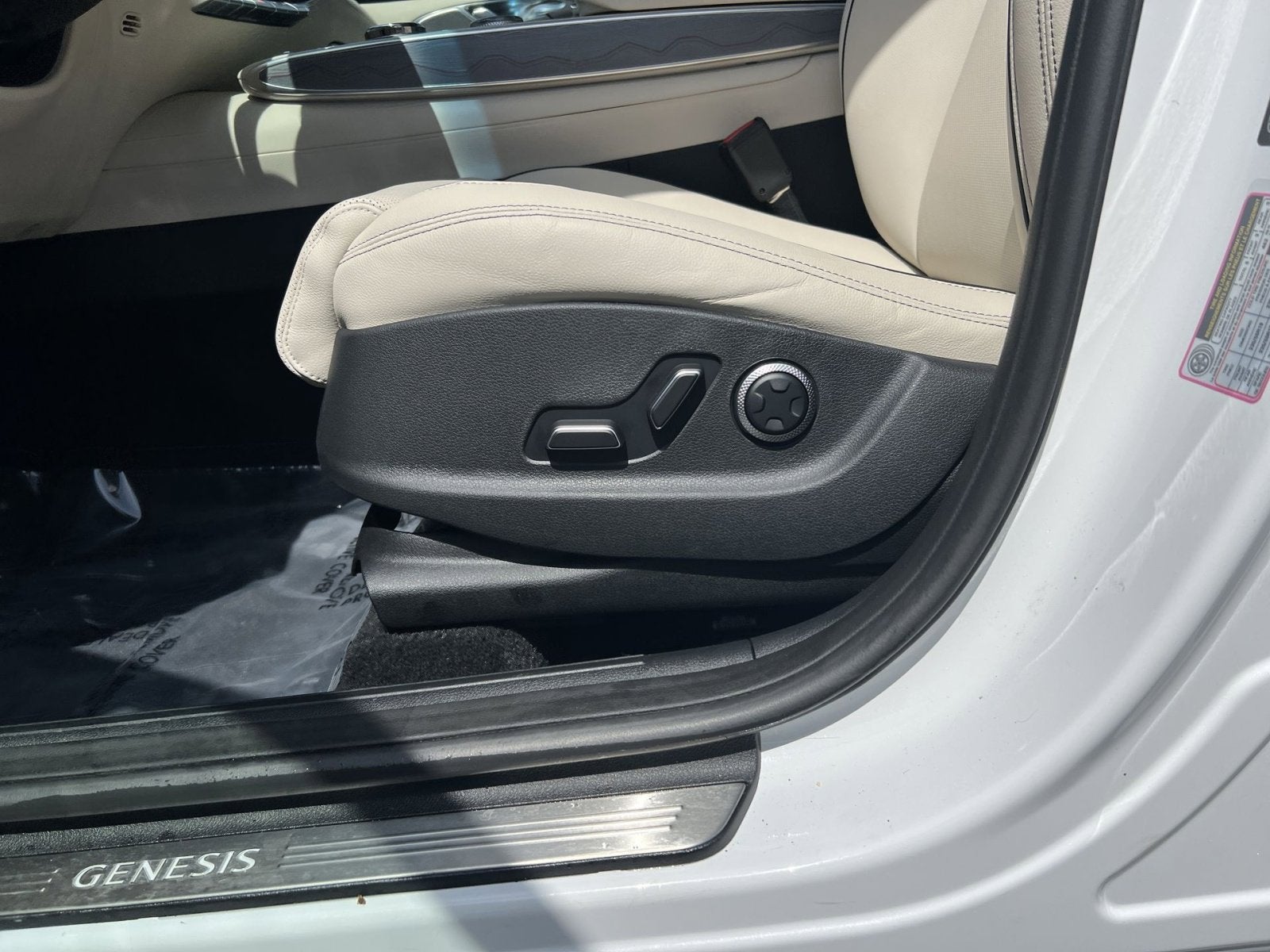 2023 Genesis GV70 2.5T