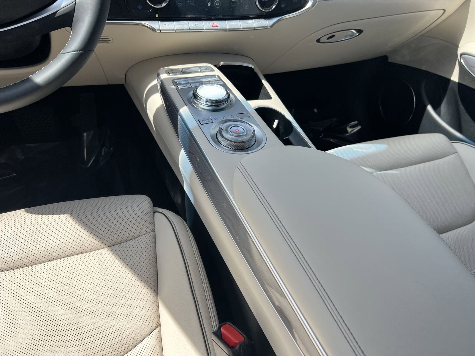 2023 Genesis GV70 2.5T