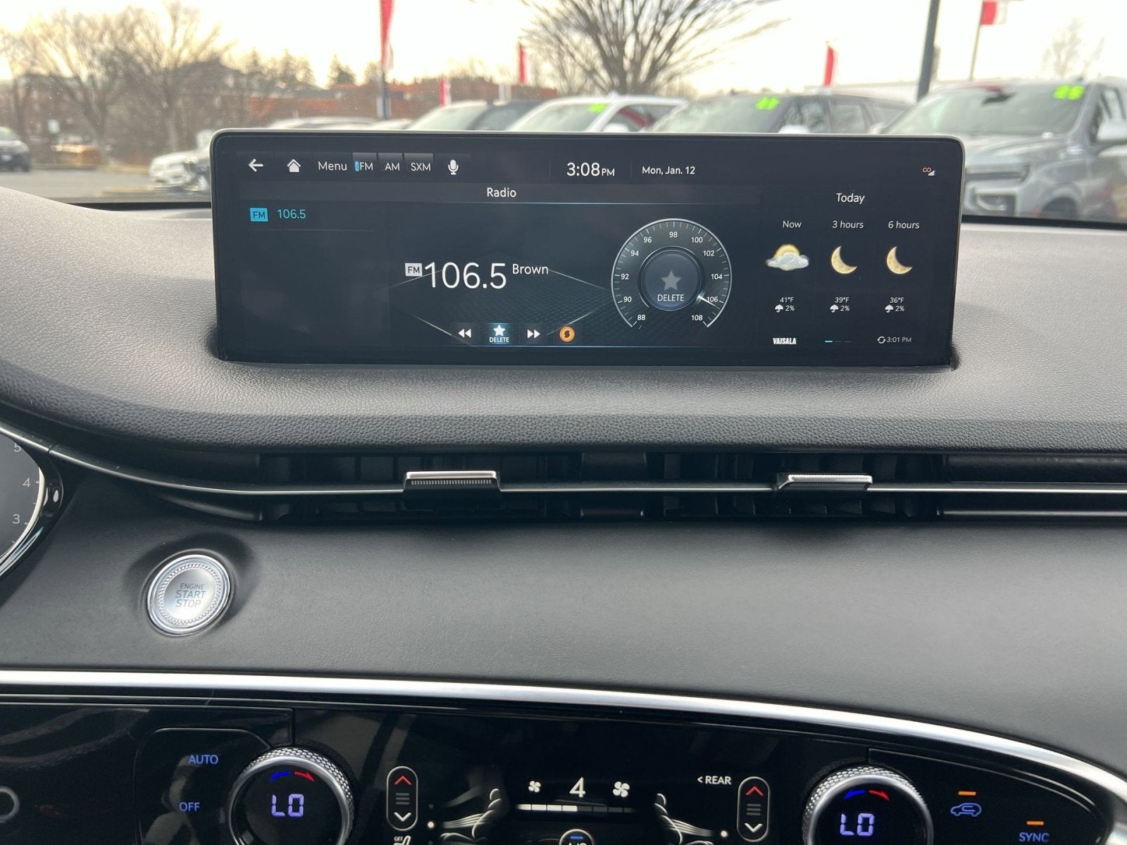 2023 Genesis GV70 2.5T