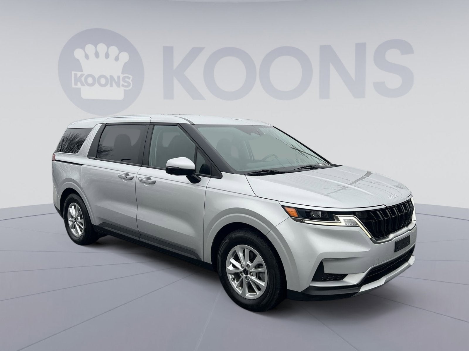 2023 Kia Carnival LX