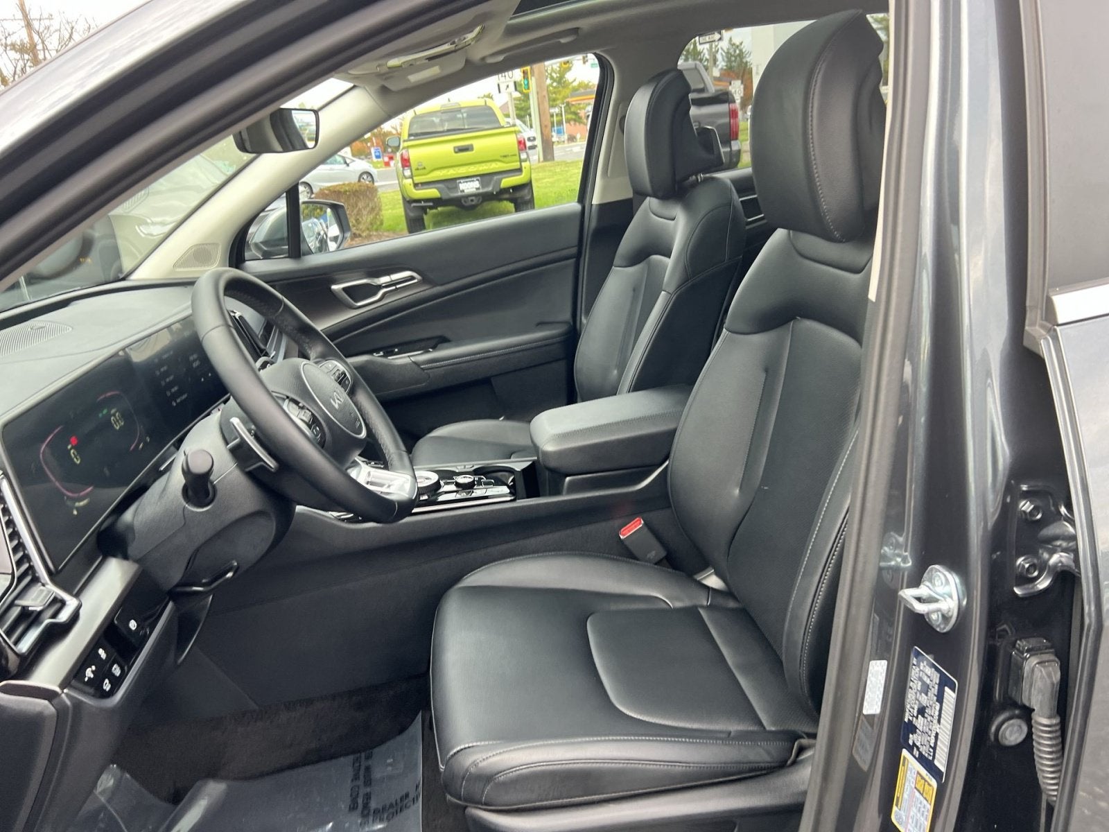 2025 Kia Sportage Hybrid EX