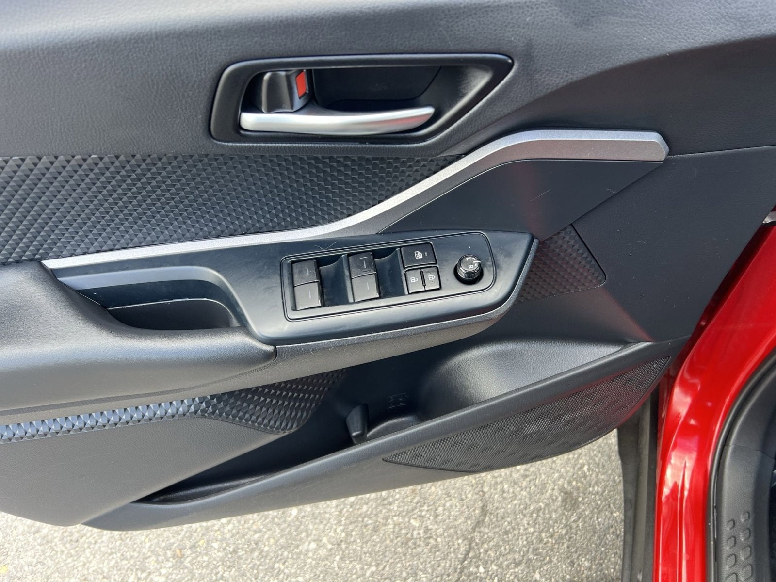 2020 Toyota C-HR LE
