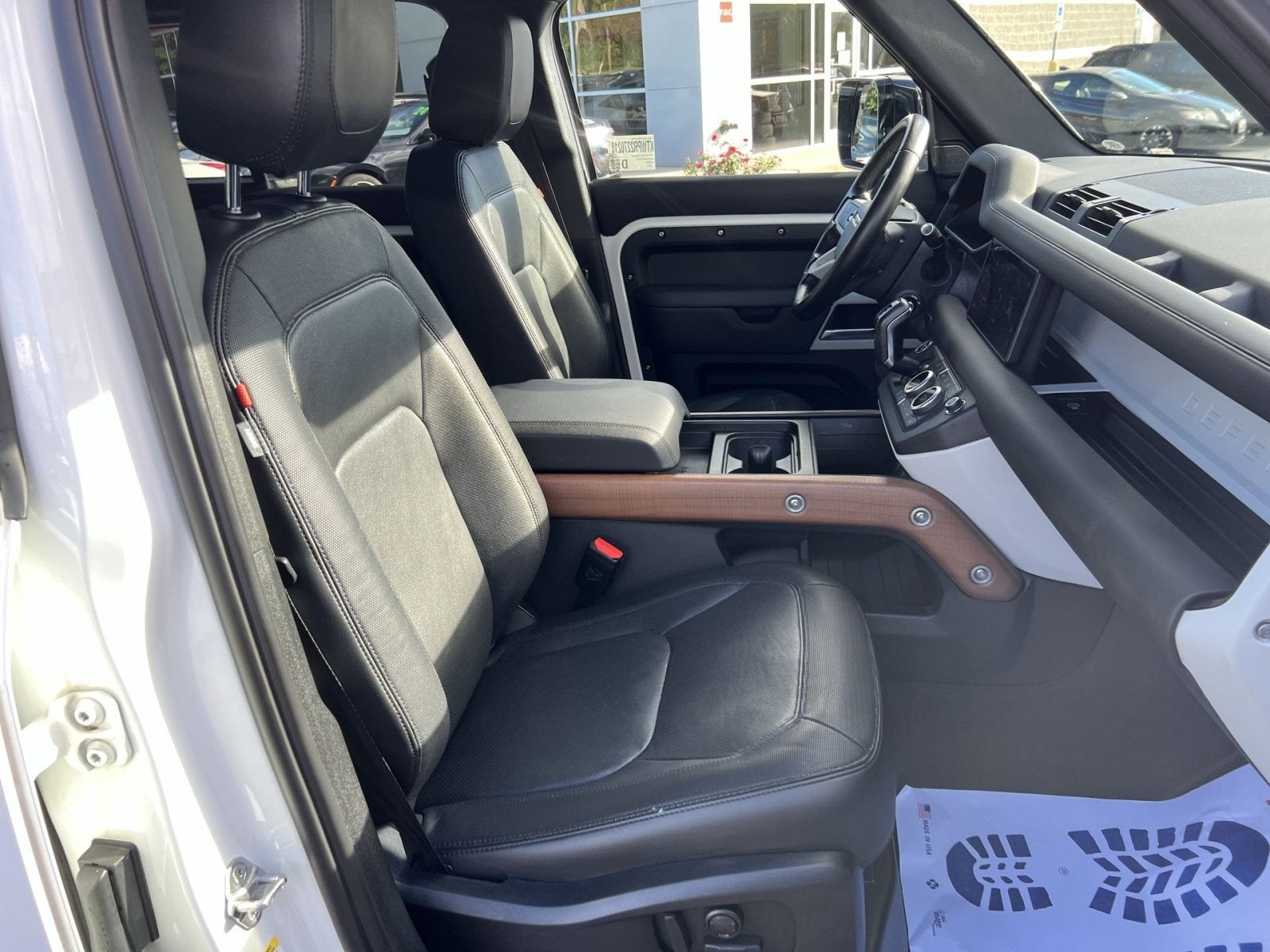 2024 Land Rover Defender 110 X-Dynamic SE