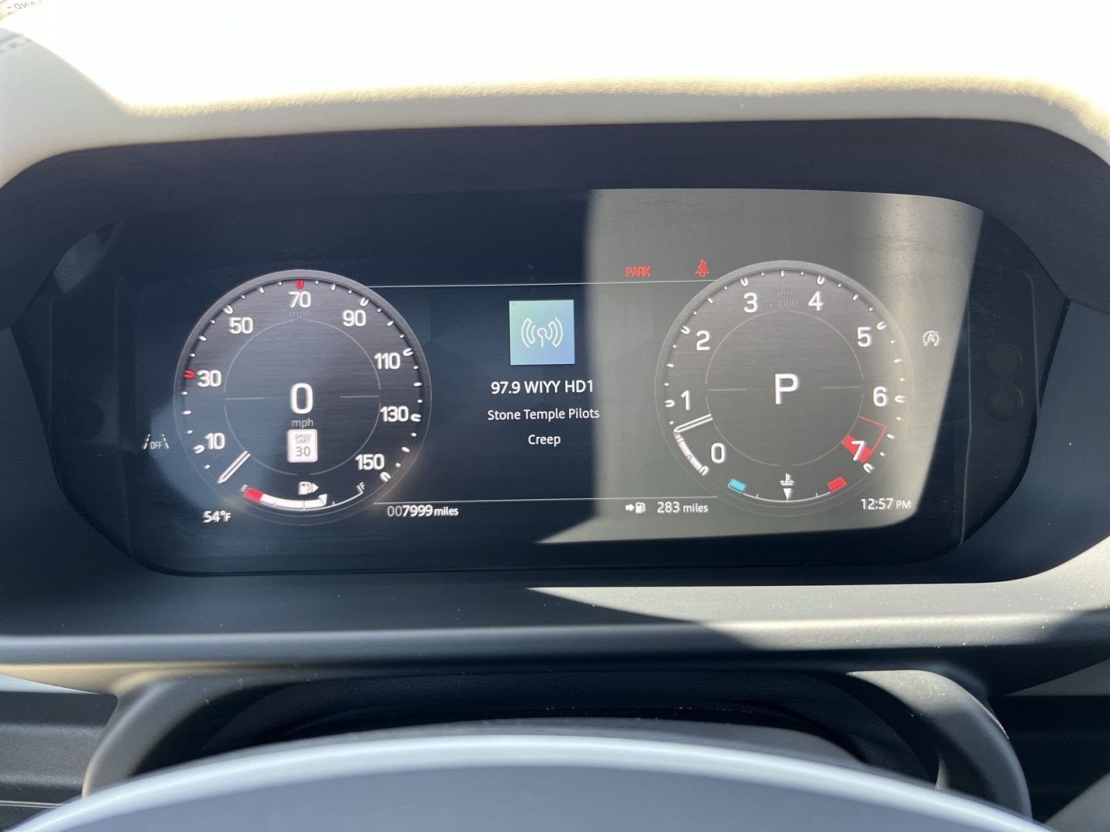 2024 Land Rover Defender 110 X-Dynamic SE