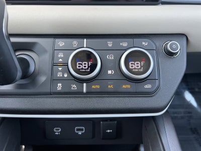 2024 Land Rover Defender 110 X-Dynamic SE