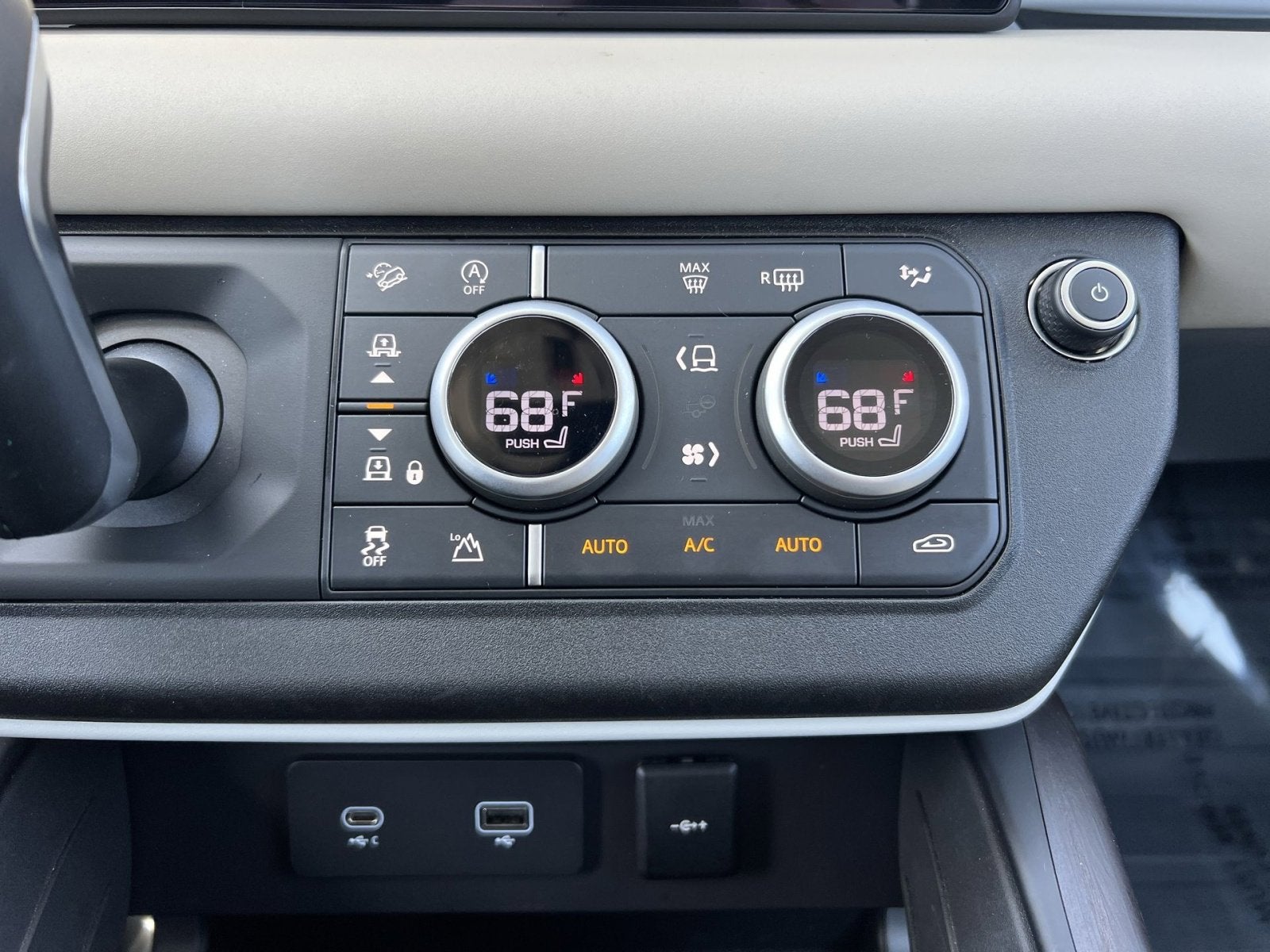 2024 Land Rover Defender 110 X-Dynamic SE