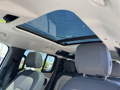 2024 Land Rover Defender 110 X-Dynamic SE