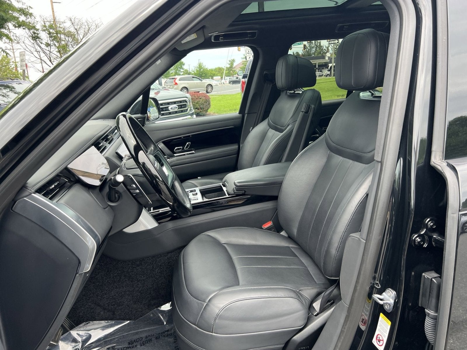 2023 Land Rover Range Rover SE