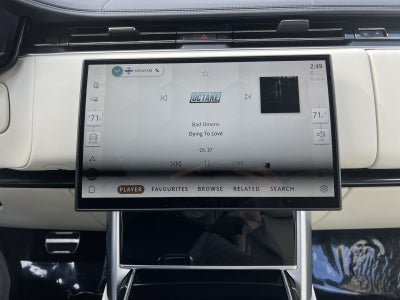 2025 Land Rover Range Rover SE