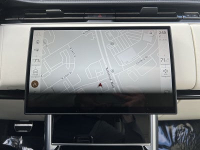 2025 Land Rover Range Rover SE