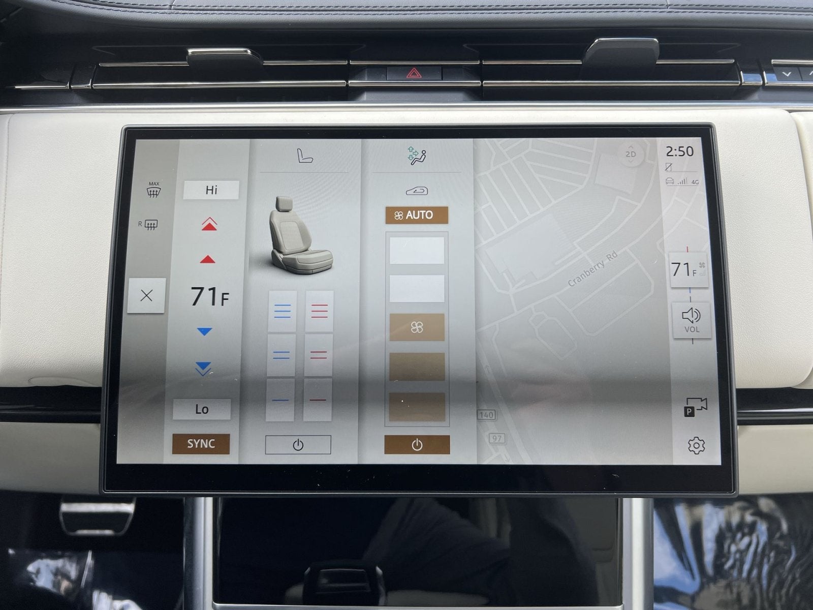 2025 Land Rover Range Rover SE