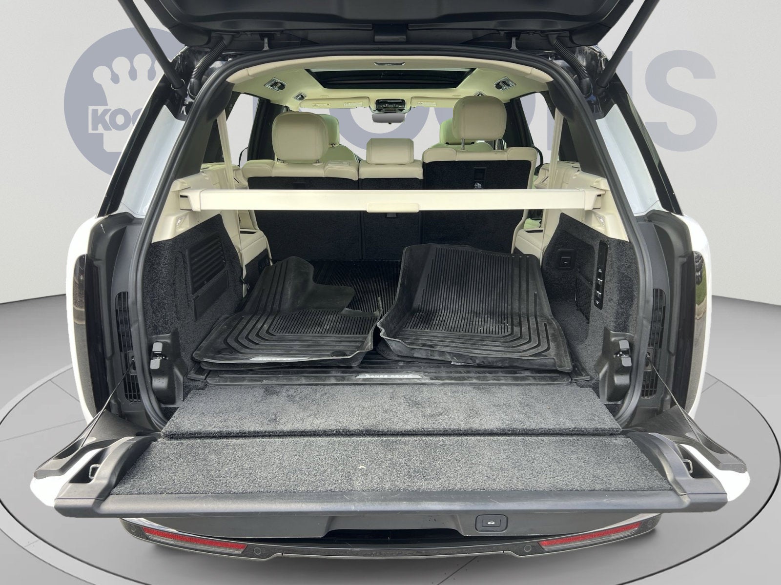 2025 Land Rover Range Rover SE