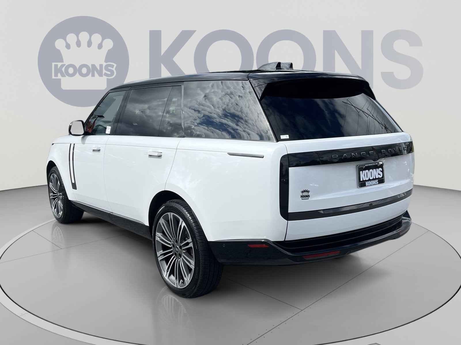 2025 Land Rover Range Rover SE