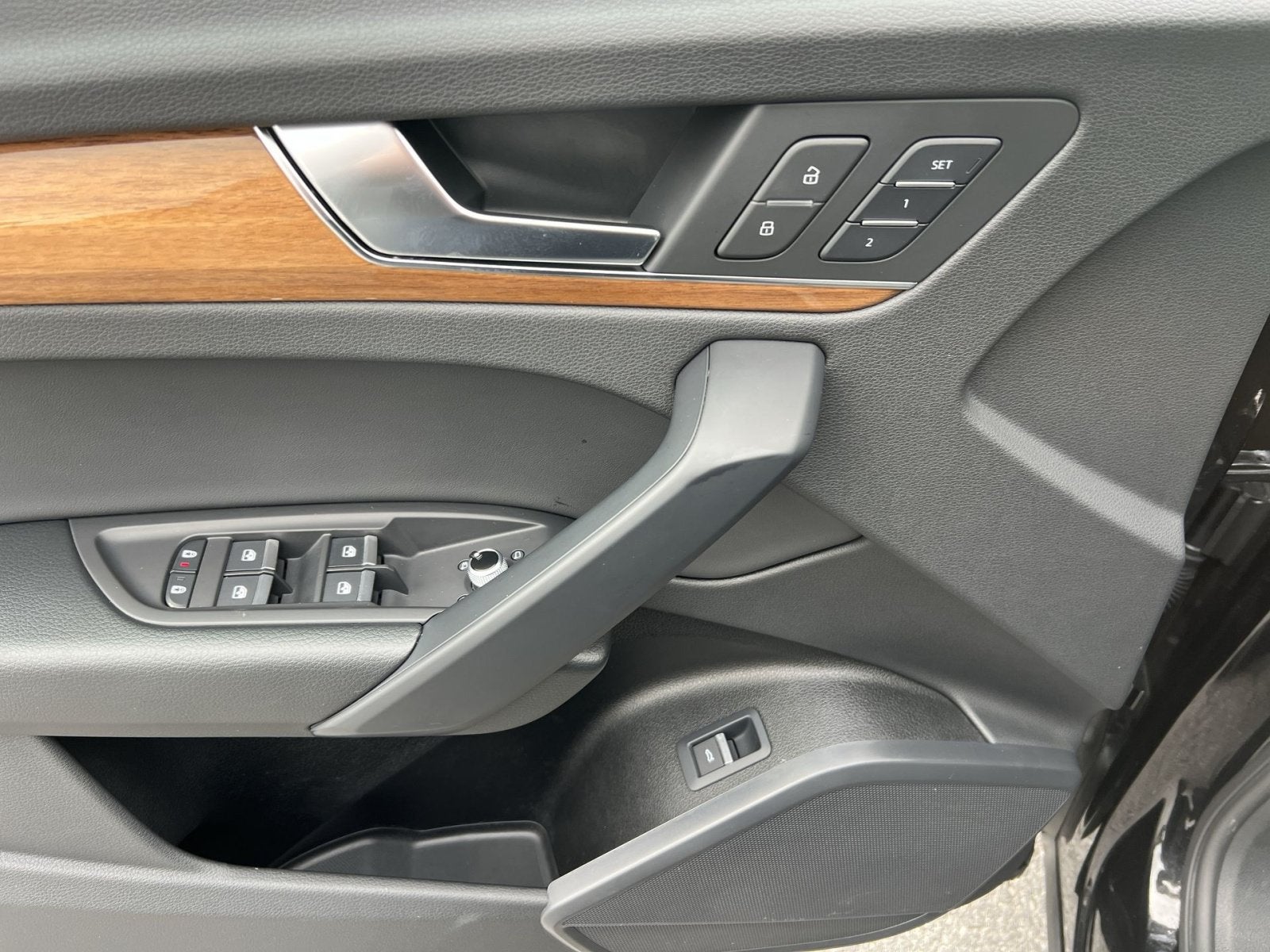 2025 Audi Q5 40 Premium