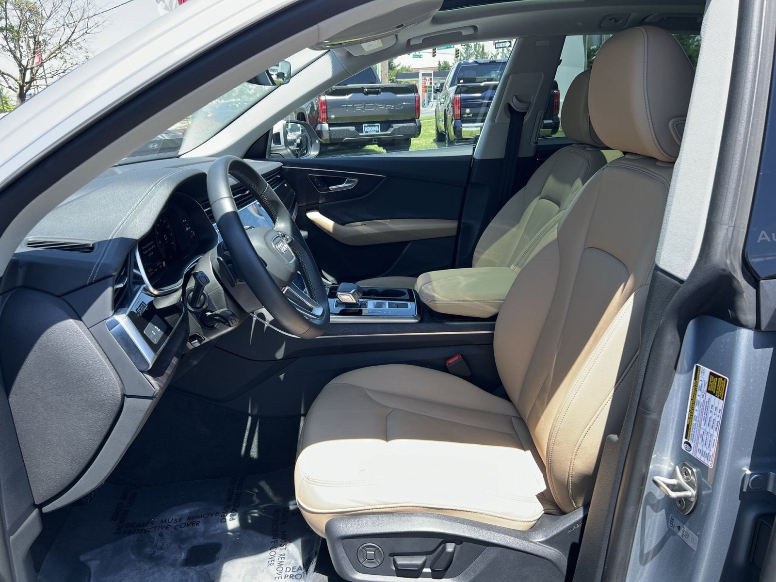 2025 Audi Q8 55 Premium