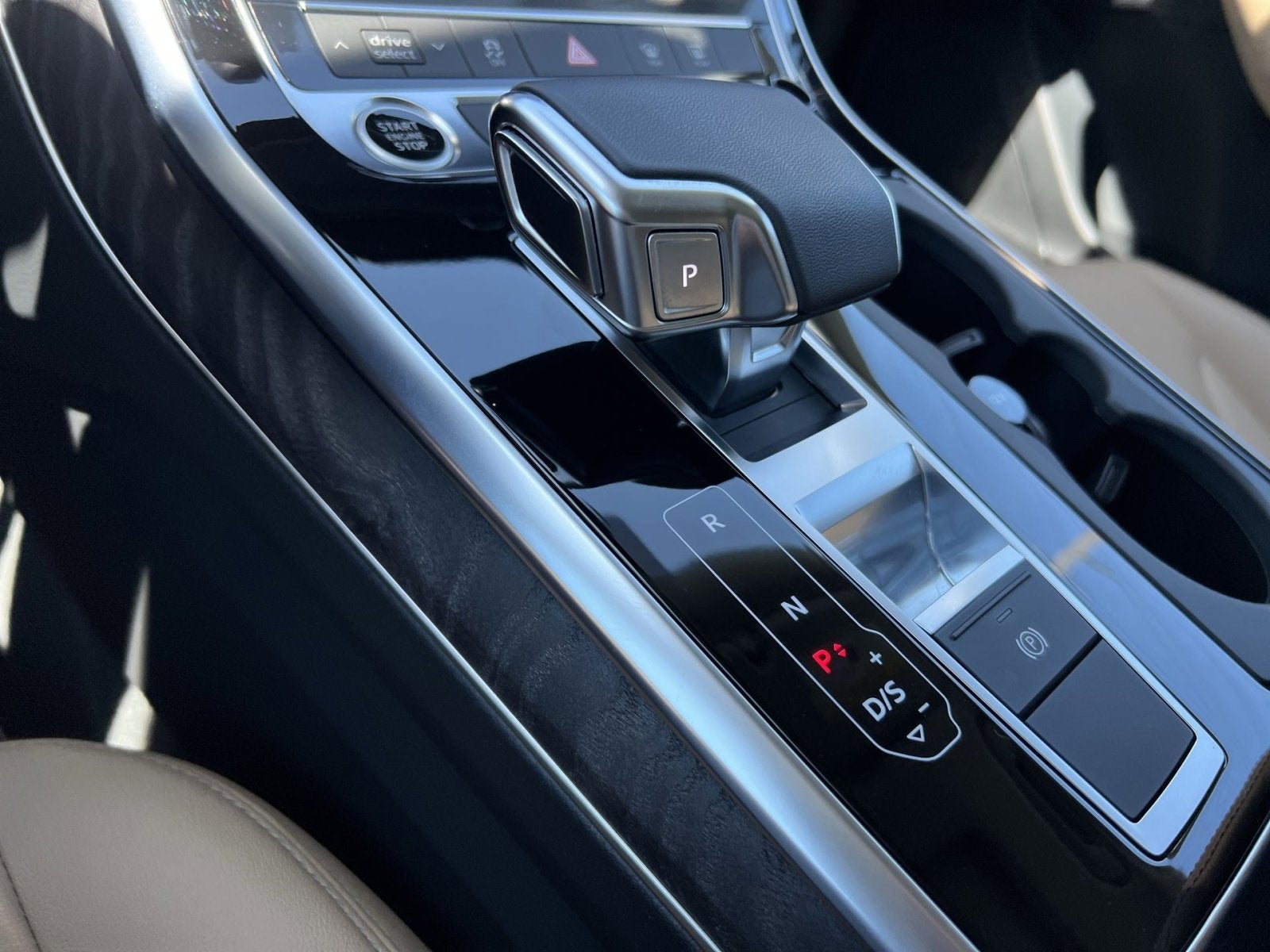 2025 Audi Q8 55 Premium