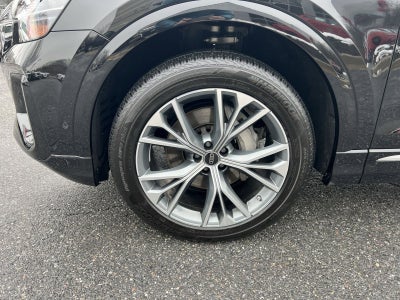 2025 Audi Q8 55 Premium Plus