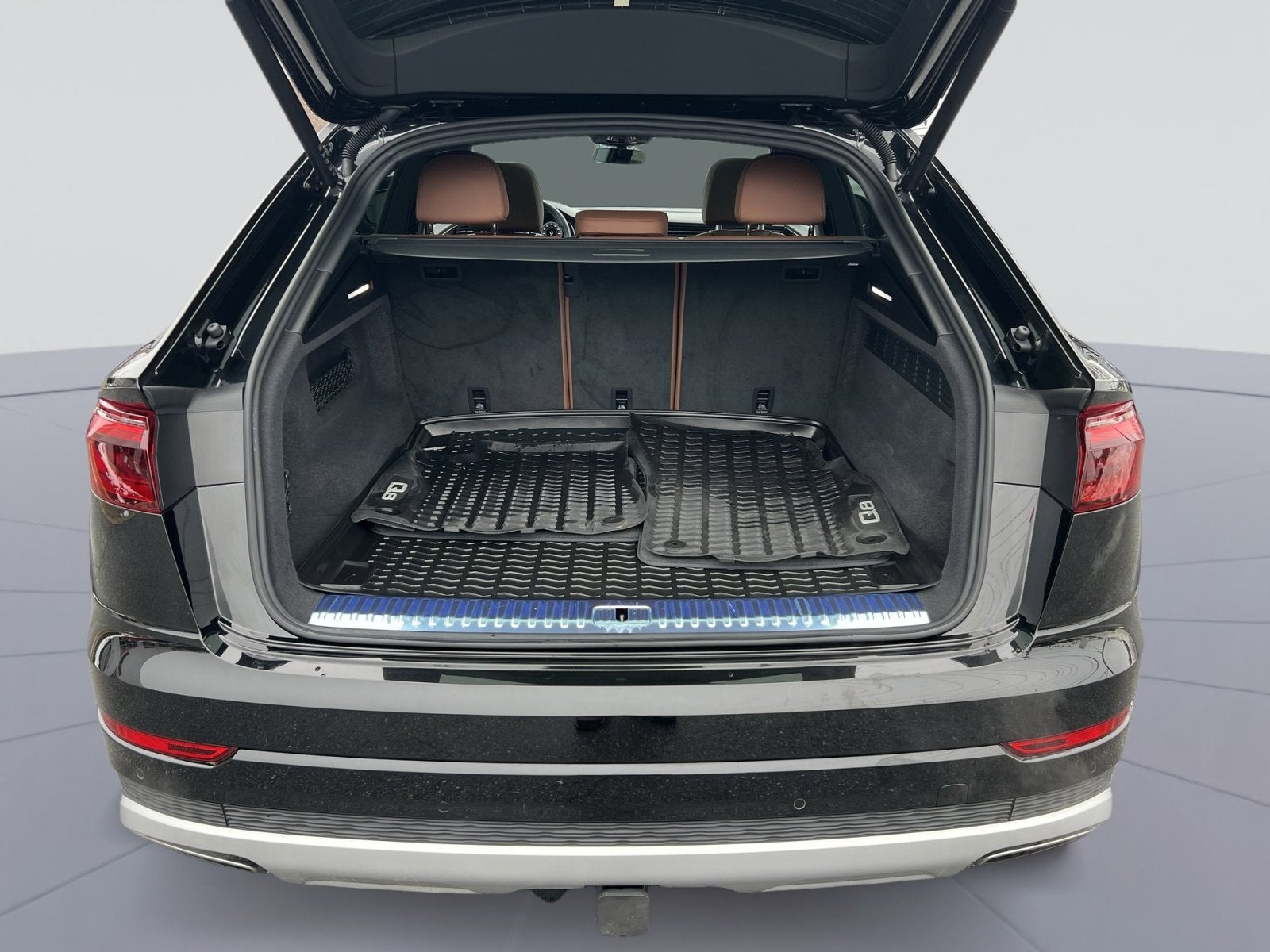 2025 Audi Q8 55 Premium Plus