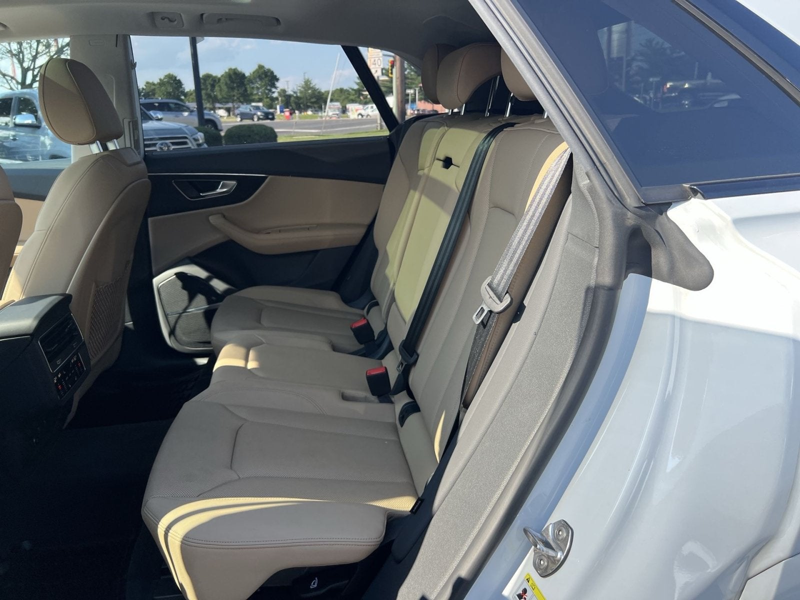 2023 Audi Q8 55 Premium Plus