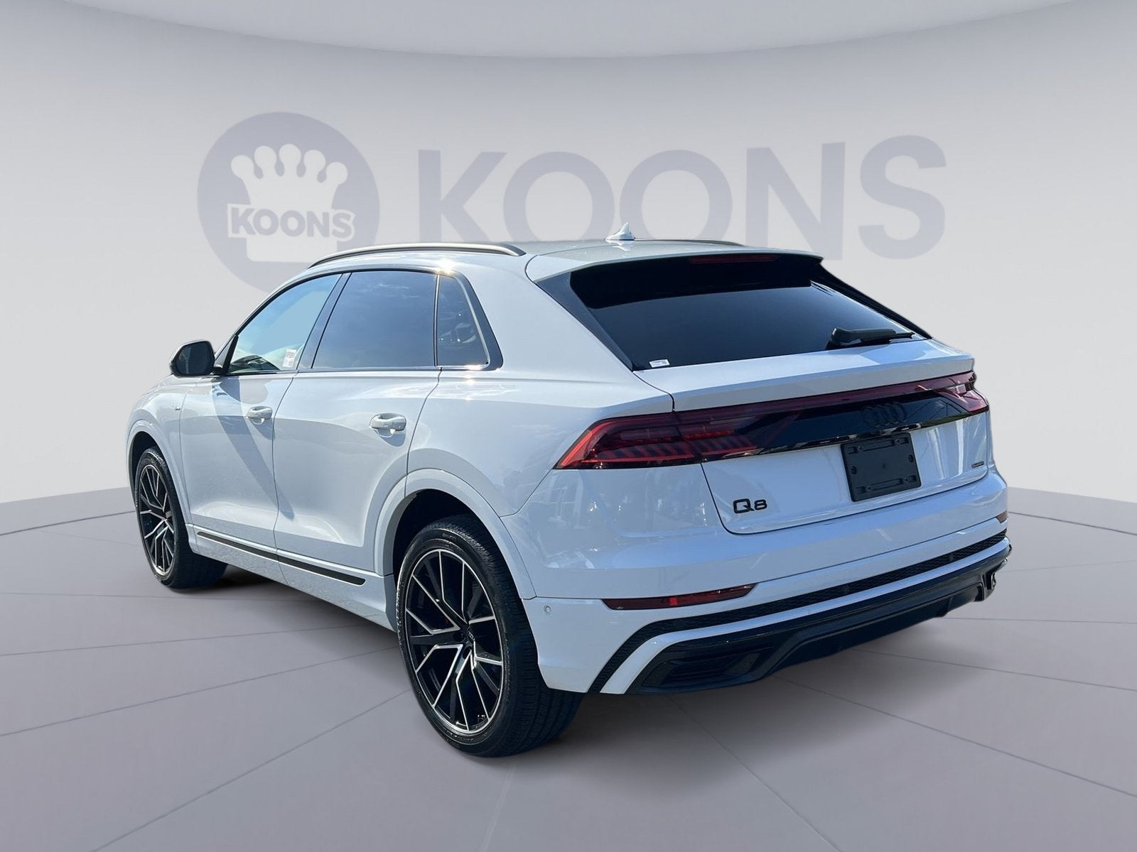 2023 Audi Q8 55 Premium Plus