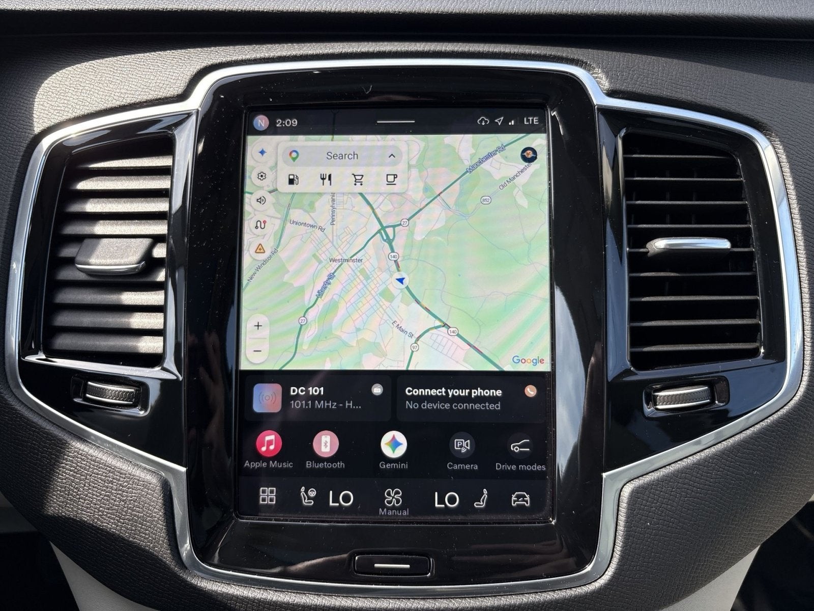 2024 Volvo XC90 B6 Plus Bright Theme