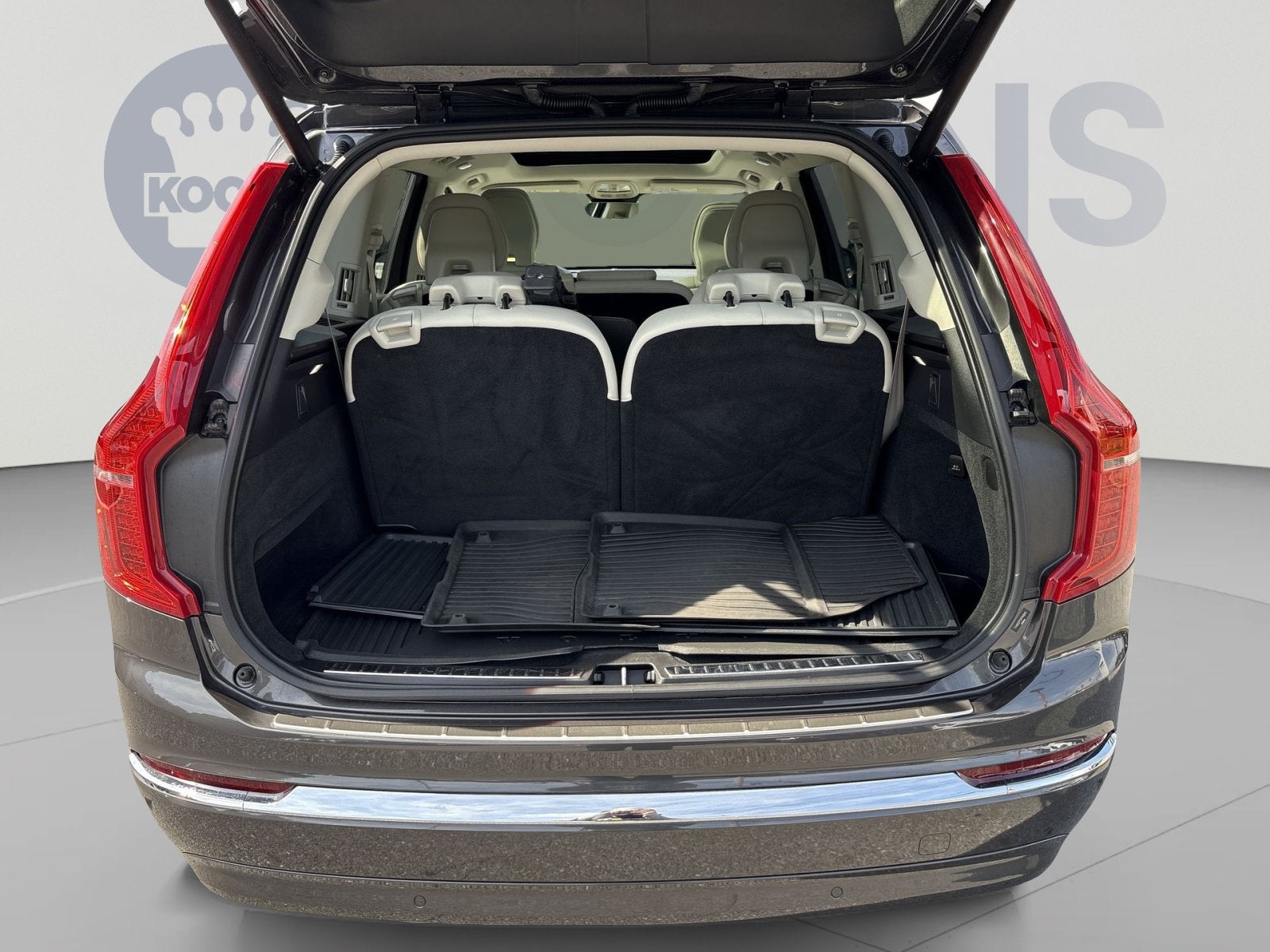 2024 Volvo XC90 B6 Plus Bright Theme