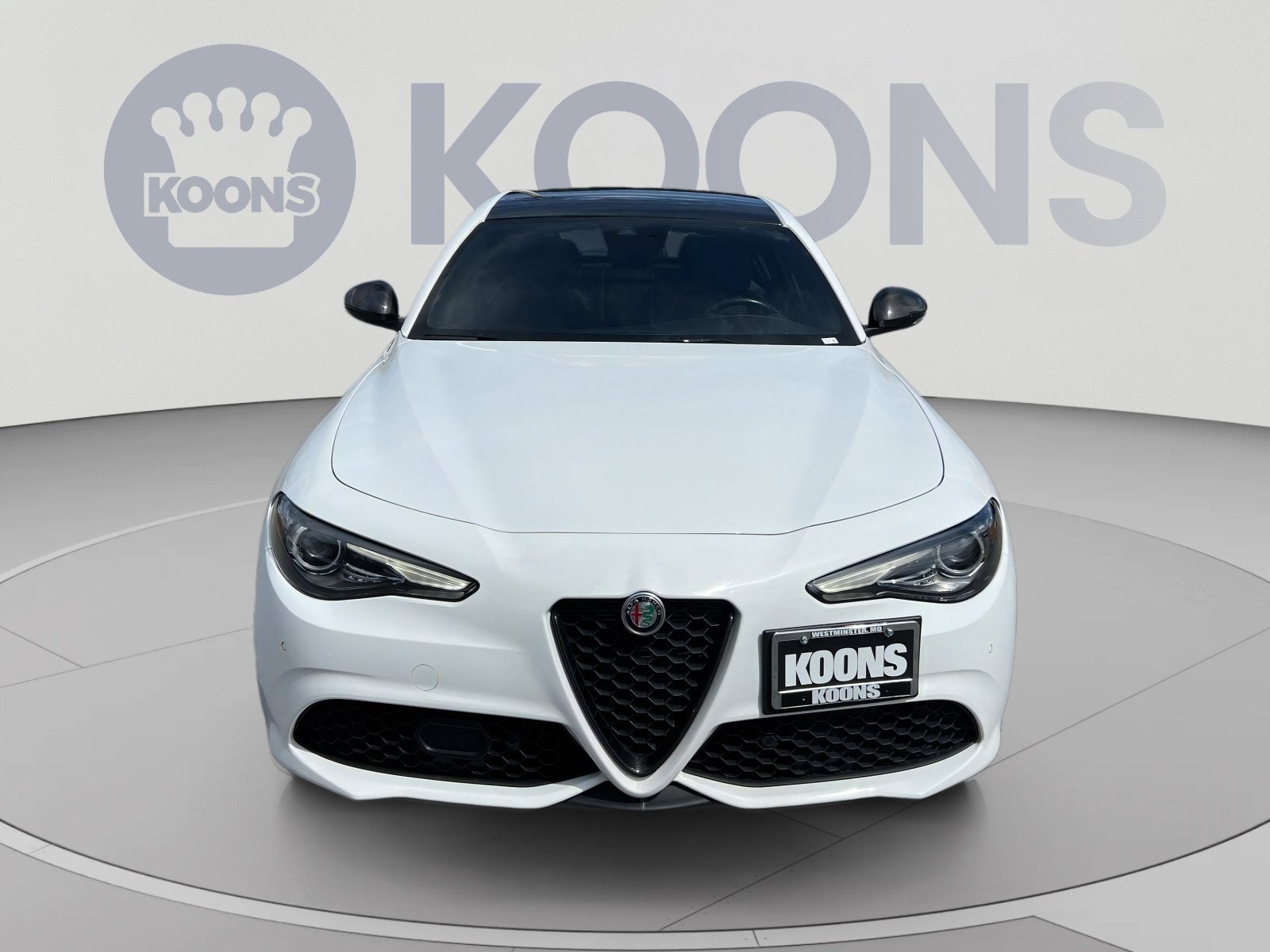 2023 Alfa Romeo Giulia Estrema