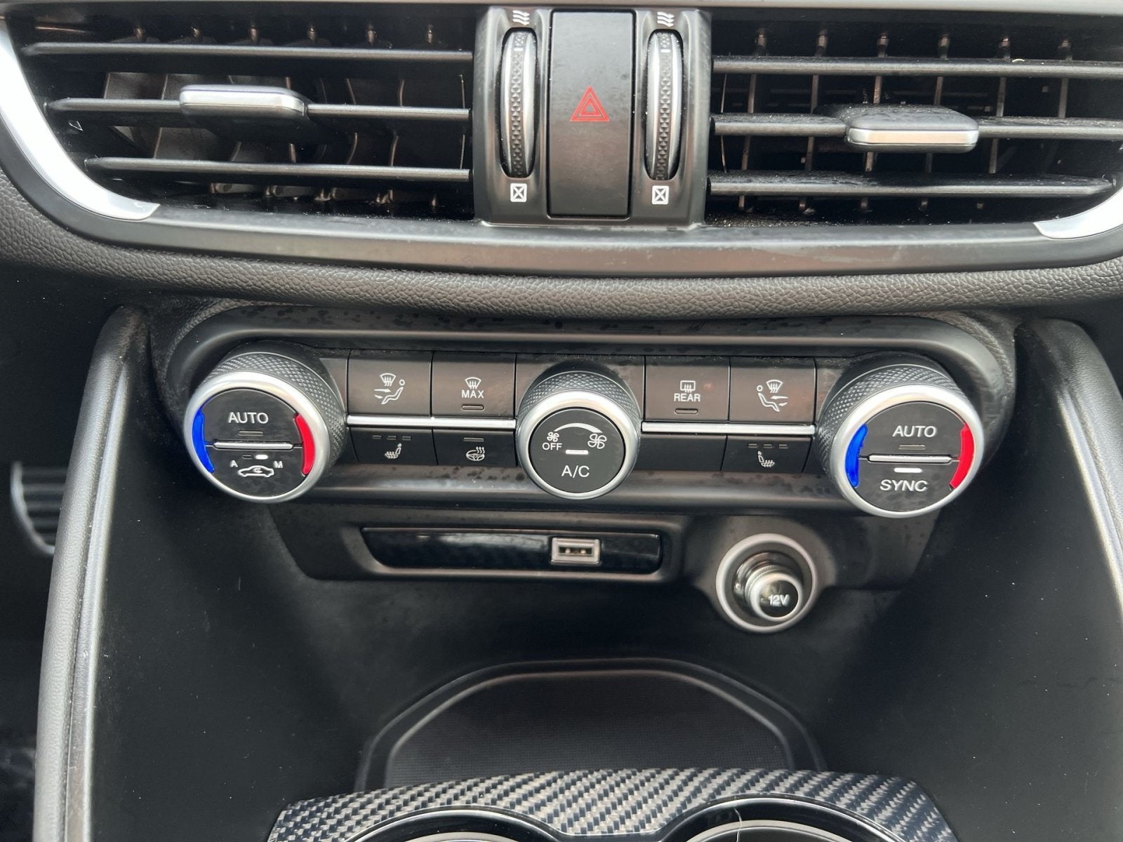 2023 Alfa Romeo Giulia Estrema