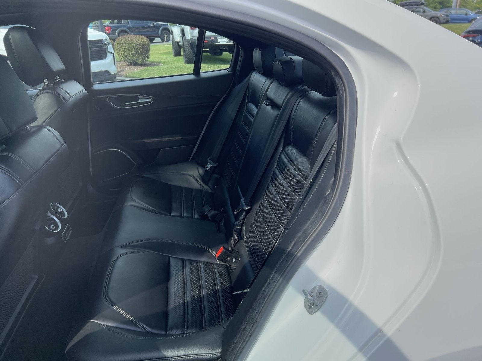 2023 Alfa Romeo Giulia Estrema