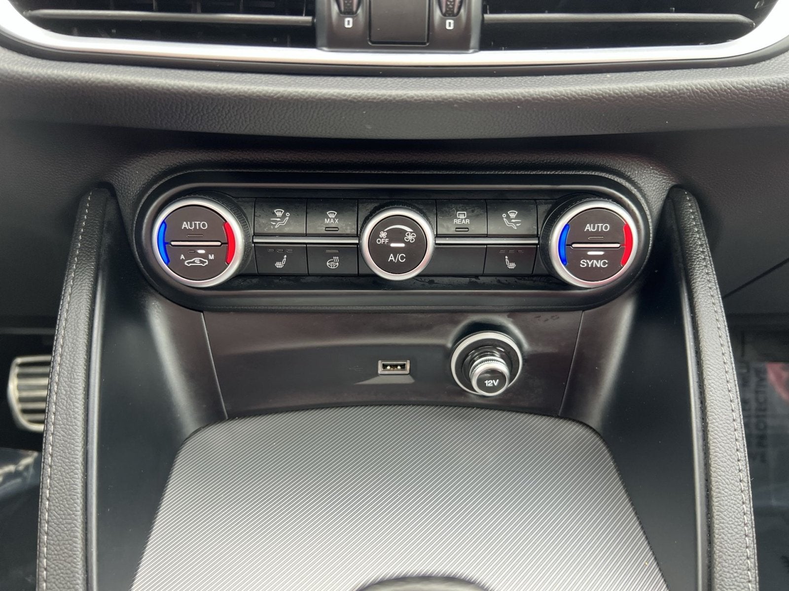 2023 Alfa Romeo Stelvio Veloce