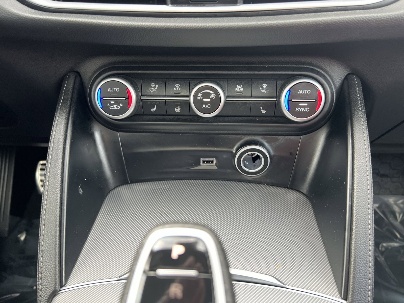 2023 Alfa Romeo Stelvio Veloce