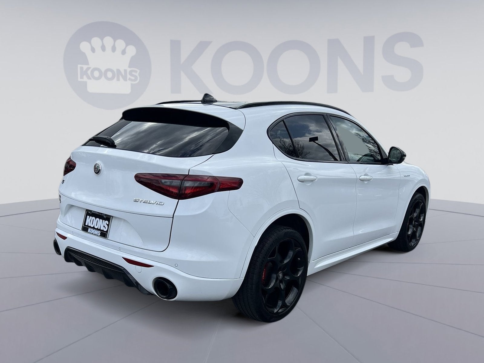 2023 Alfa Romeo Stelvio Veloce