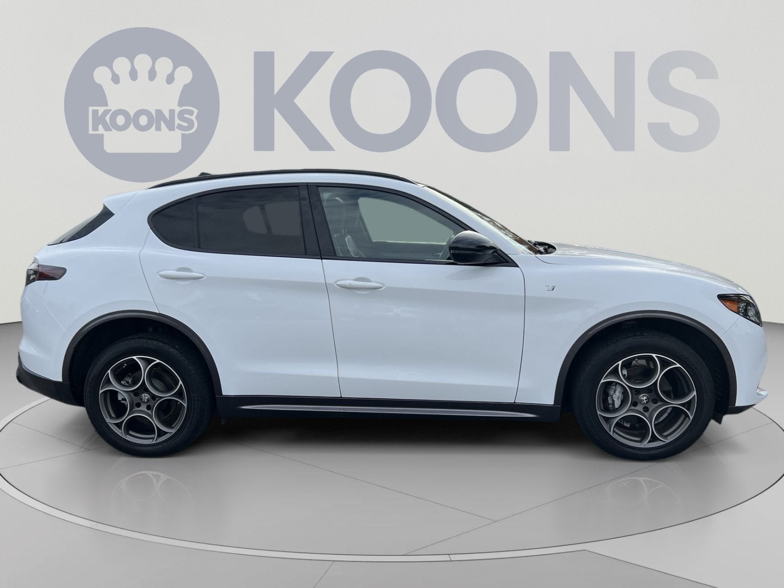 2024 Alfa Romeo Stelvio Ti